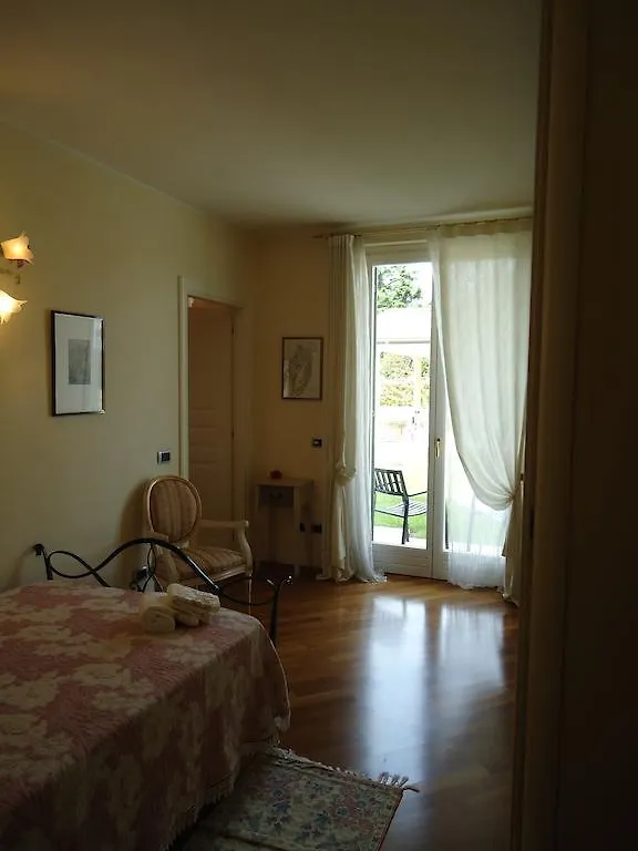 B&B La Casa Di Susy-Vérone Couette-café