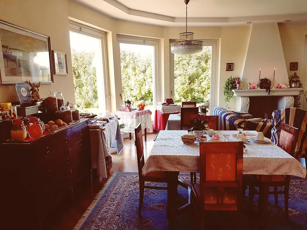 B&B La Casa Di Susy-Vérone Couette-café